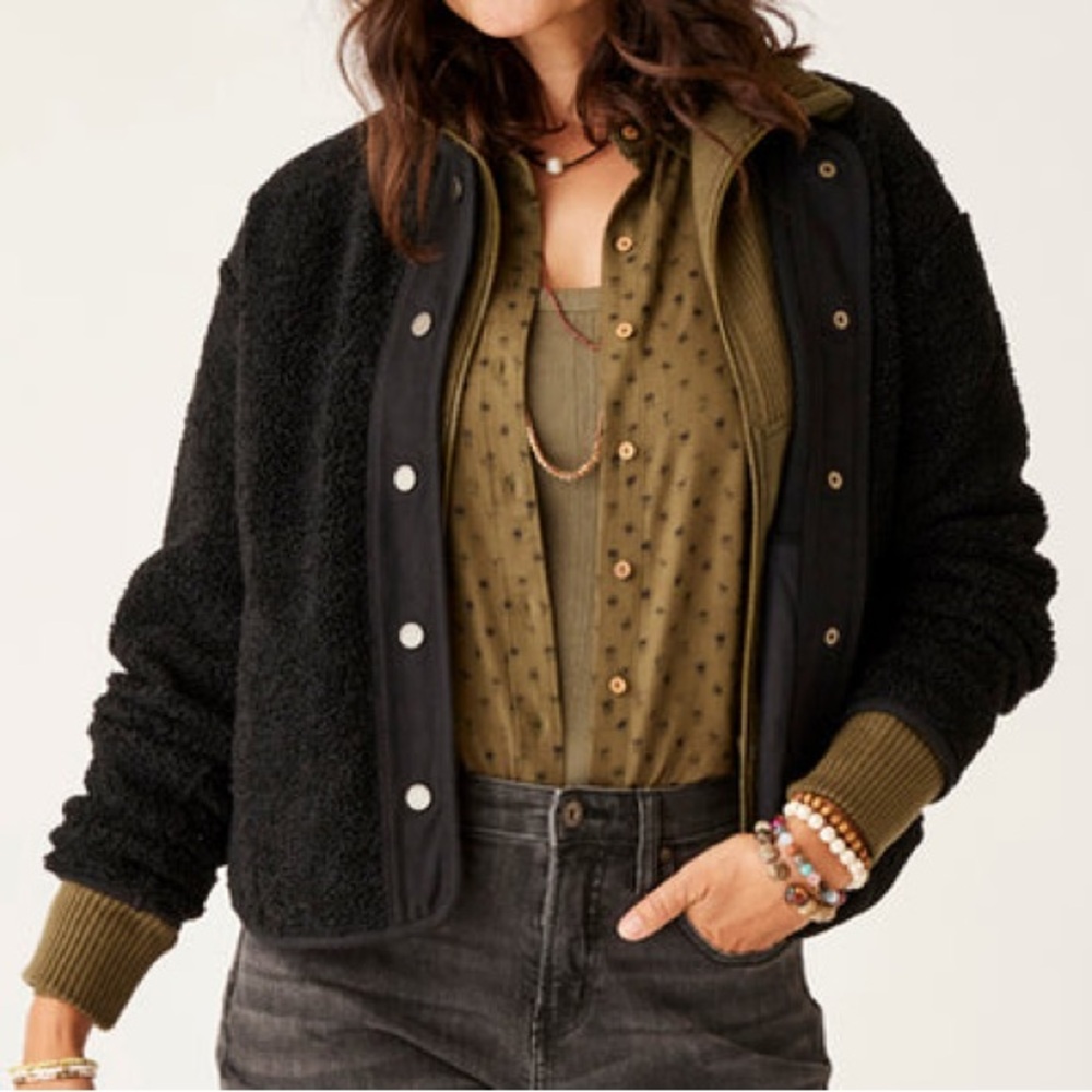 NWT- Carve Posie Boucle Fleece jacket Size small